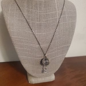 Single, pool of light necklace